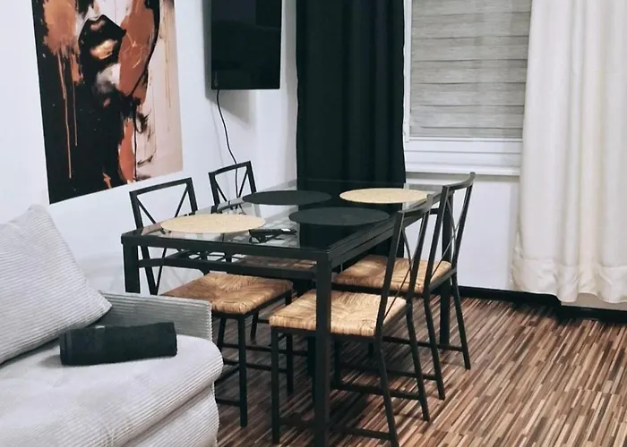 アパート Antracyt ヴァウブジフ